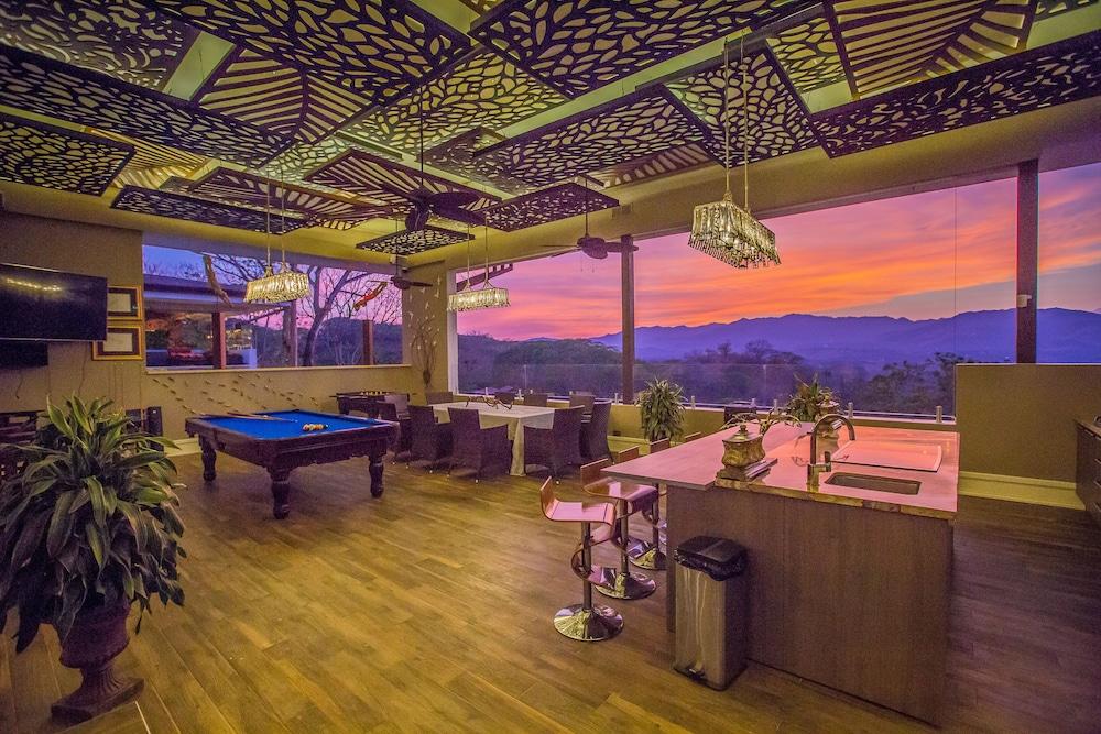 La Toscana Hills