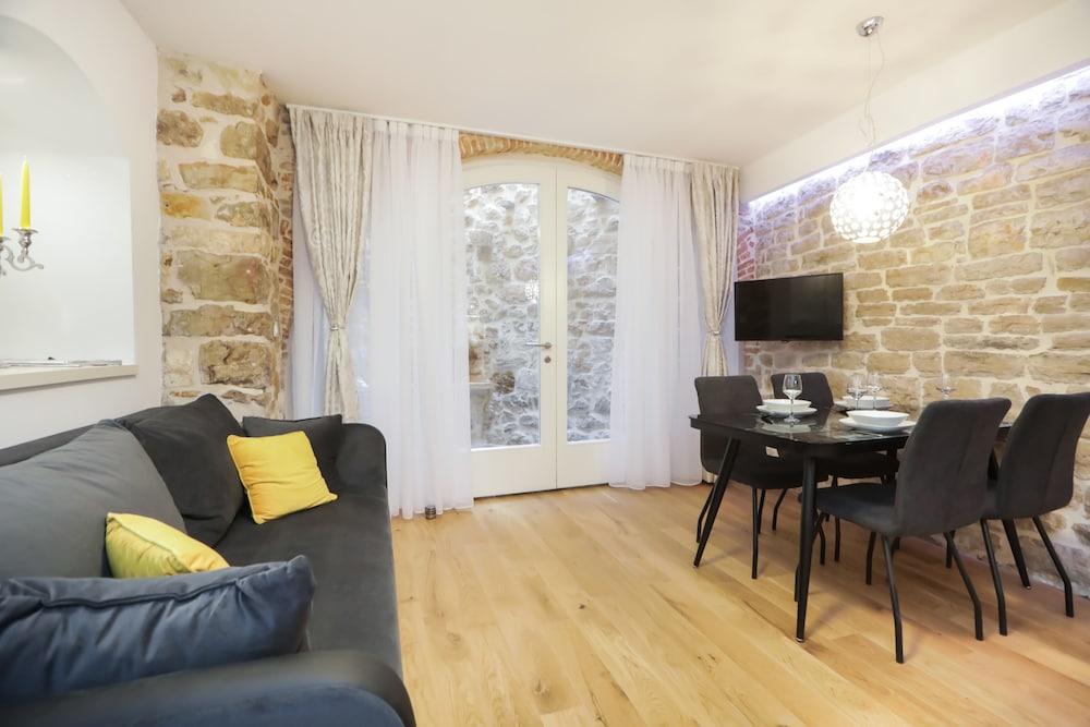 Residence Teatro