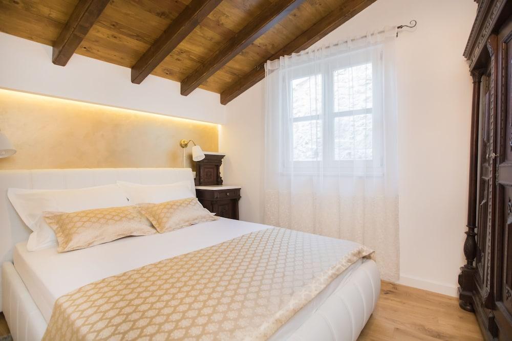 Residence Teatro