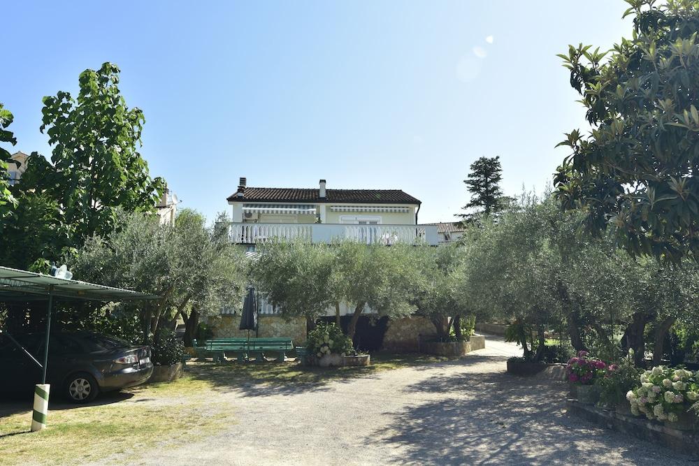 Apartments Berny
