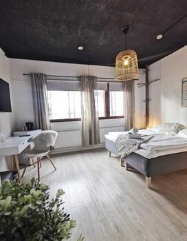 Goiglo Hotel & Hostel