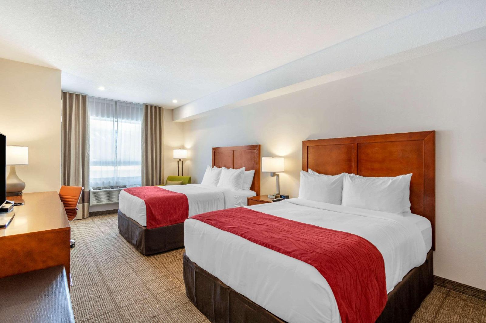 Comfort Inn & Suites