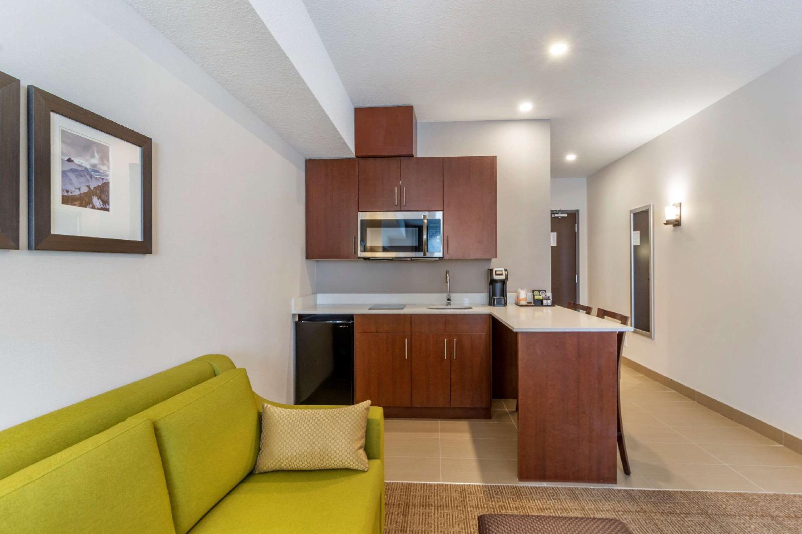 Comfort Inn & Suites