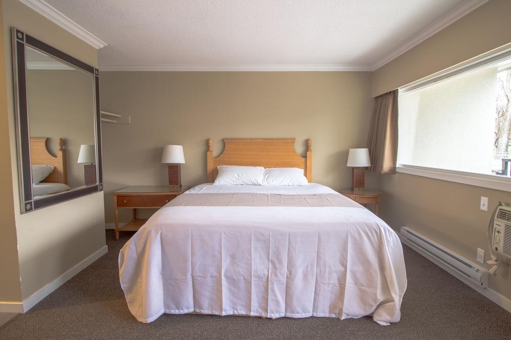 Elevate Rooms Okanagan Royal Park Inn