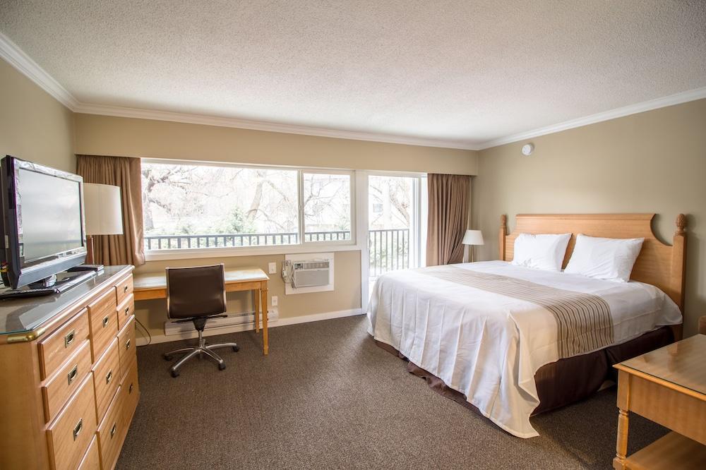 Elevate Rooms Okanagan Royal Park Inn