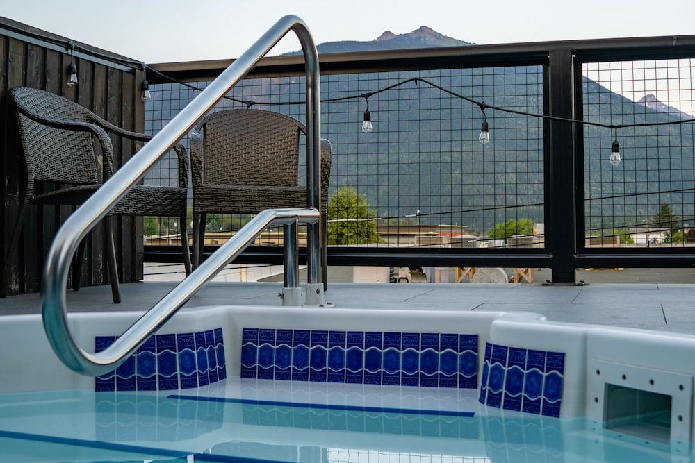 The Explorers Society Hotel