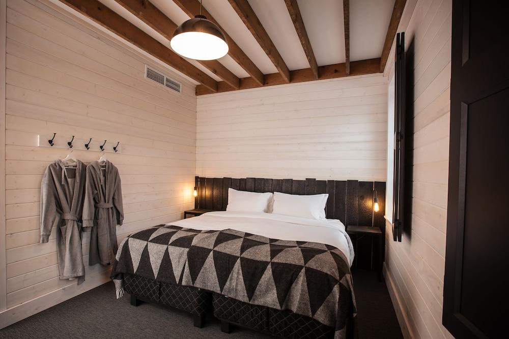 The Explorers Society Hotel