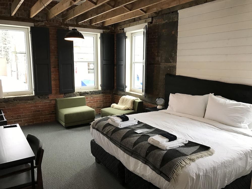The Explorers Society Hotel
