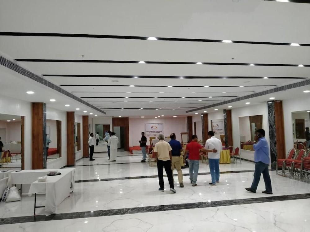 La Vivanta Hotel