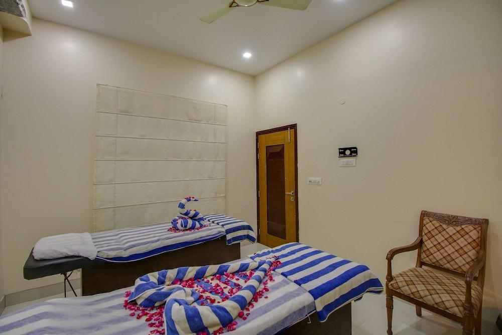 Maulik Mansion