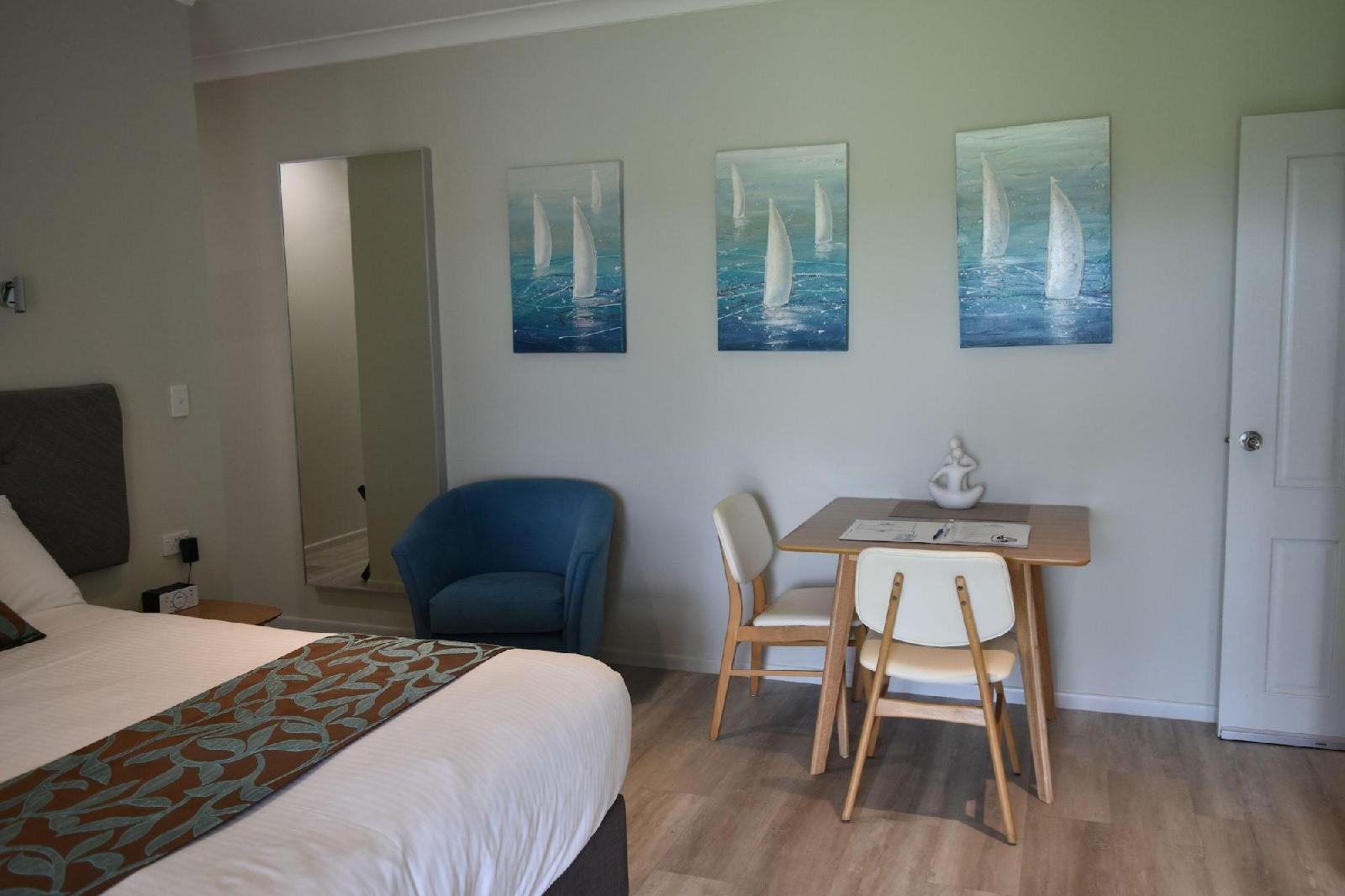 Mapleton Springs B&B