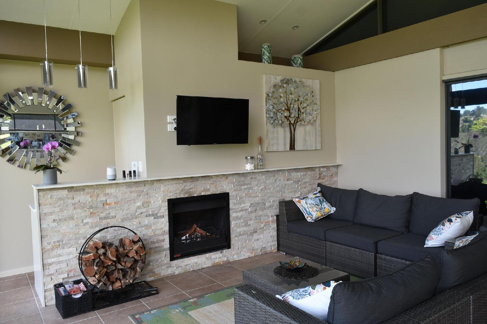 Mapleton Springs B&B