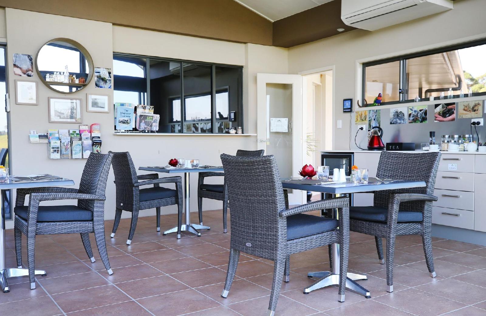 Mapleton Springs B&B