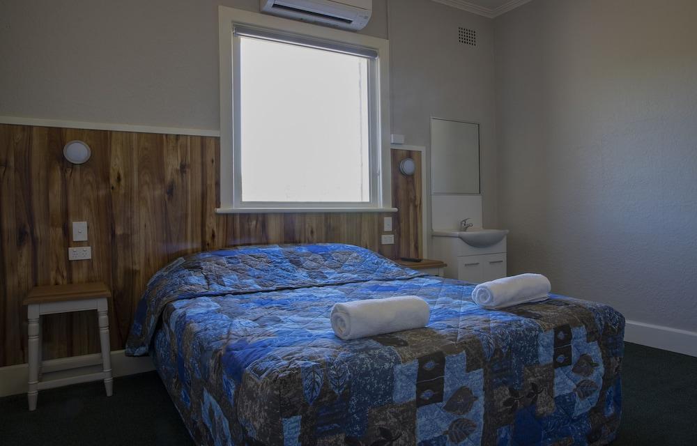 Criterion Hotel