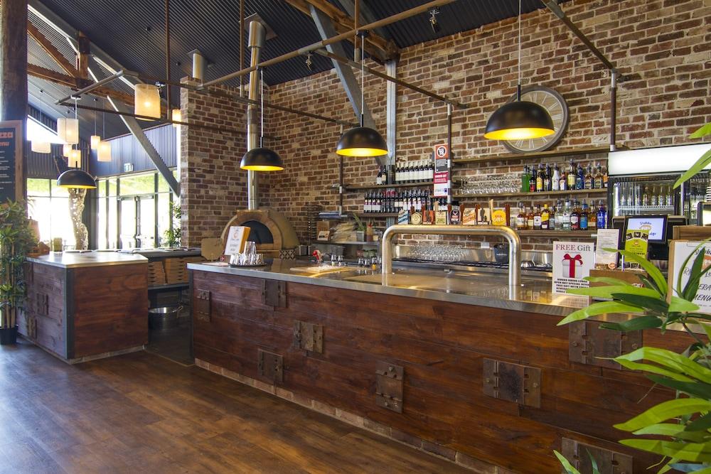 Dubbo Rhino Lodge