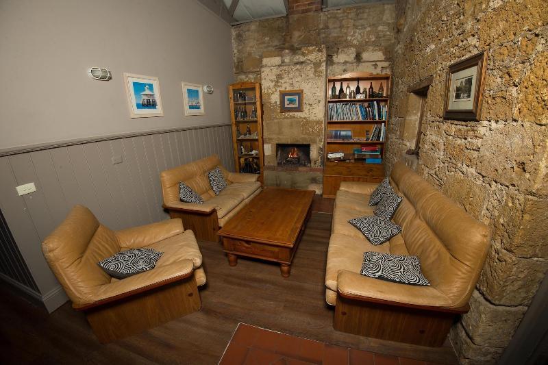 Cobb & Co Lodge