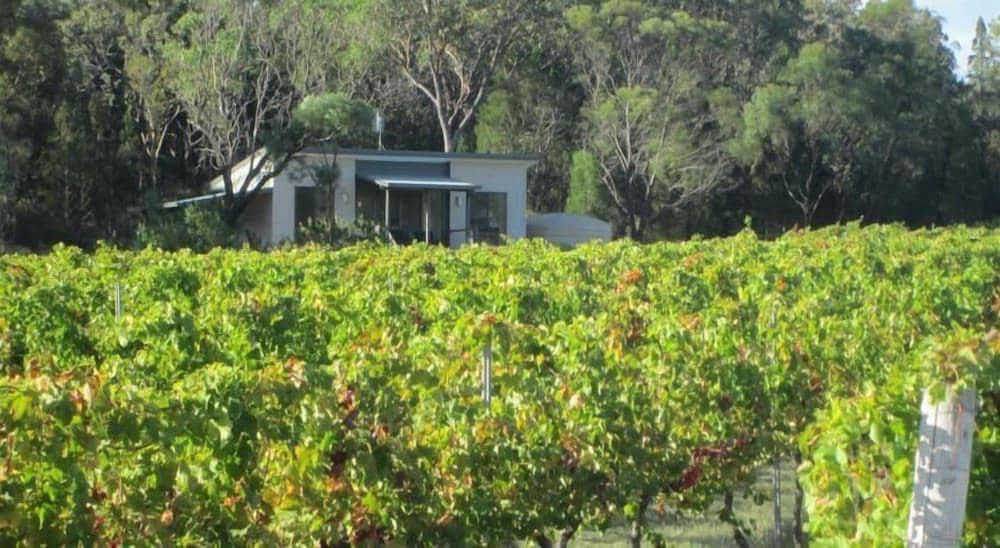 Just Red Wines Cabins