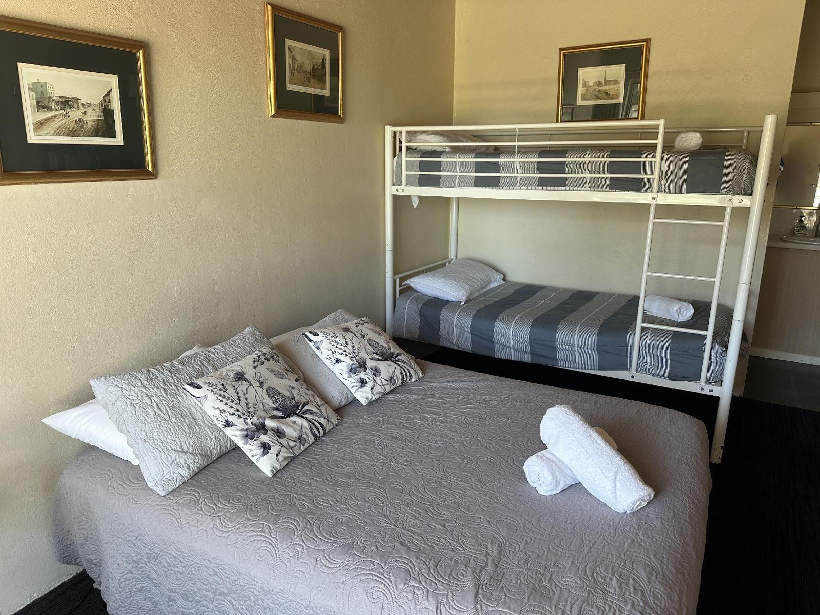 Temora Motel