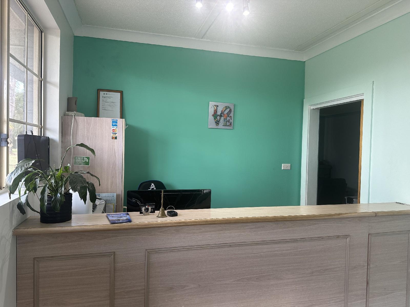 Temora Motel