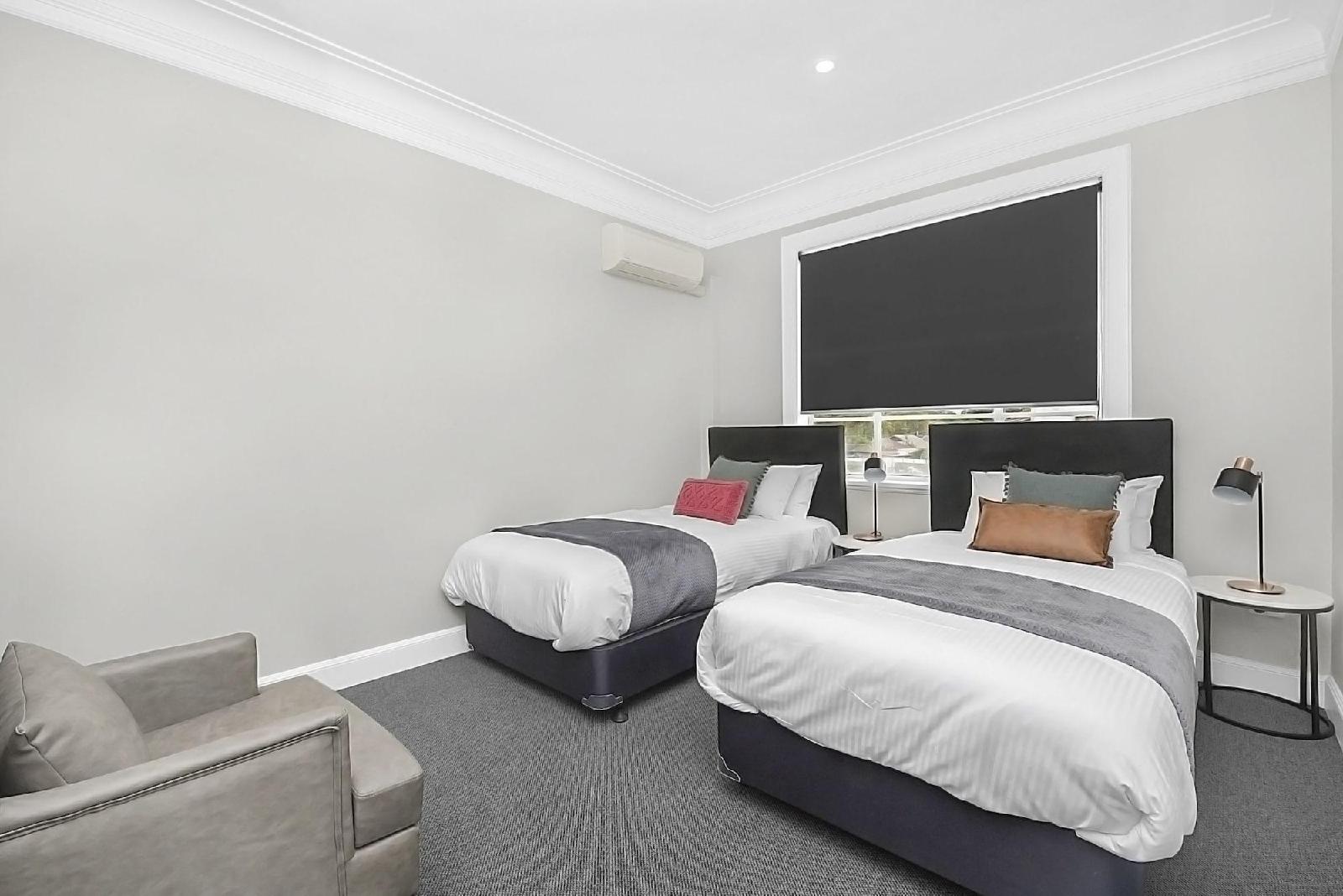 Horse & Jockey Hotel