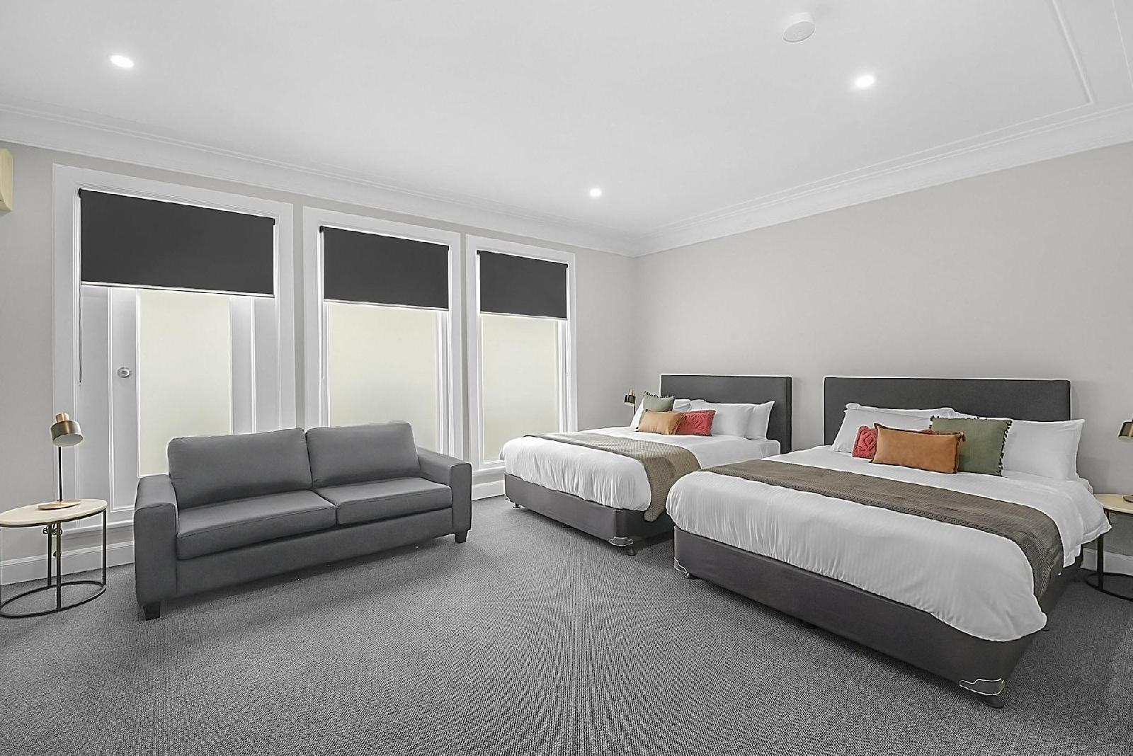 Horse & Jockey Hotel