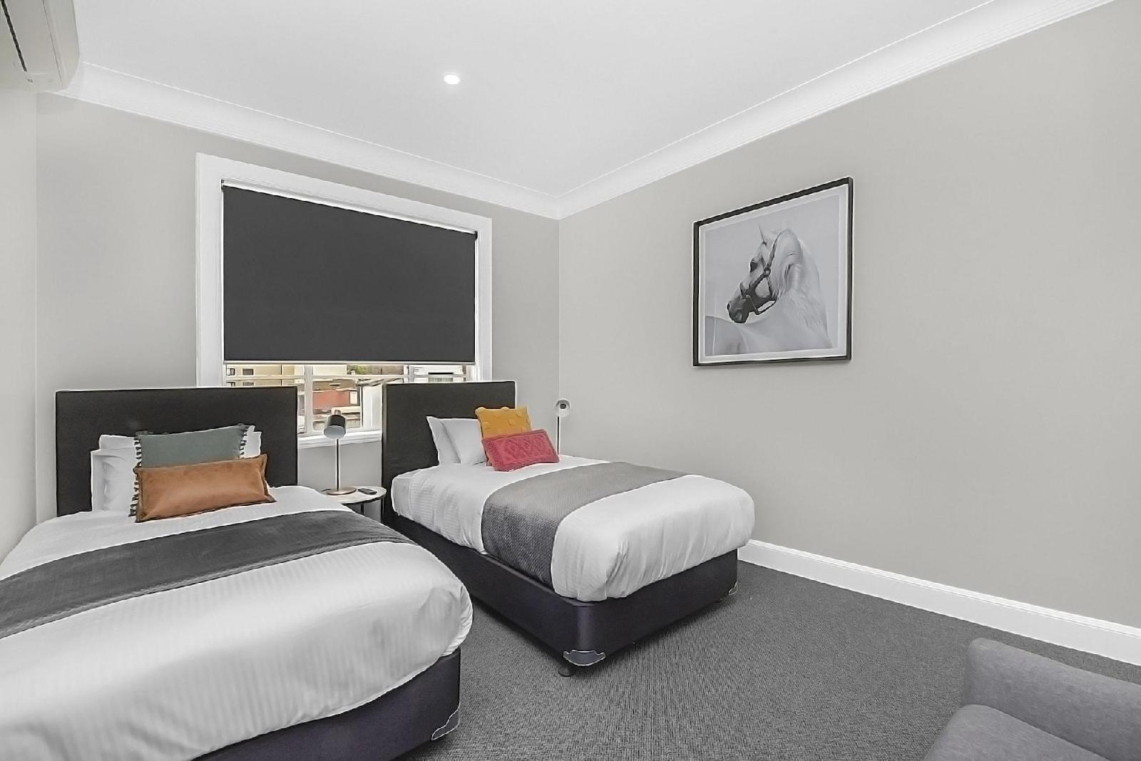 Horse & Jockey Hotel