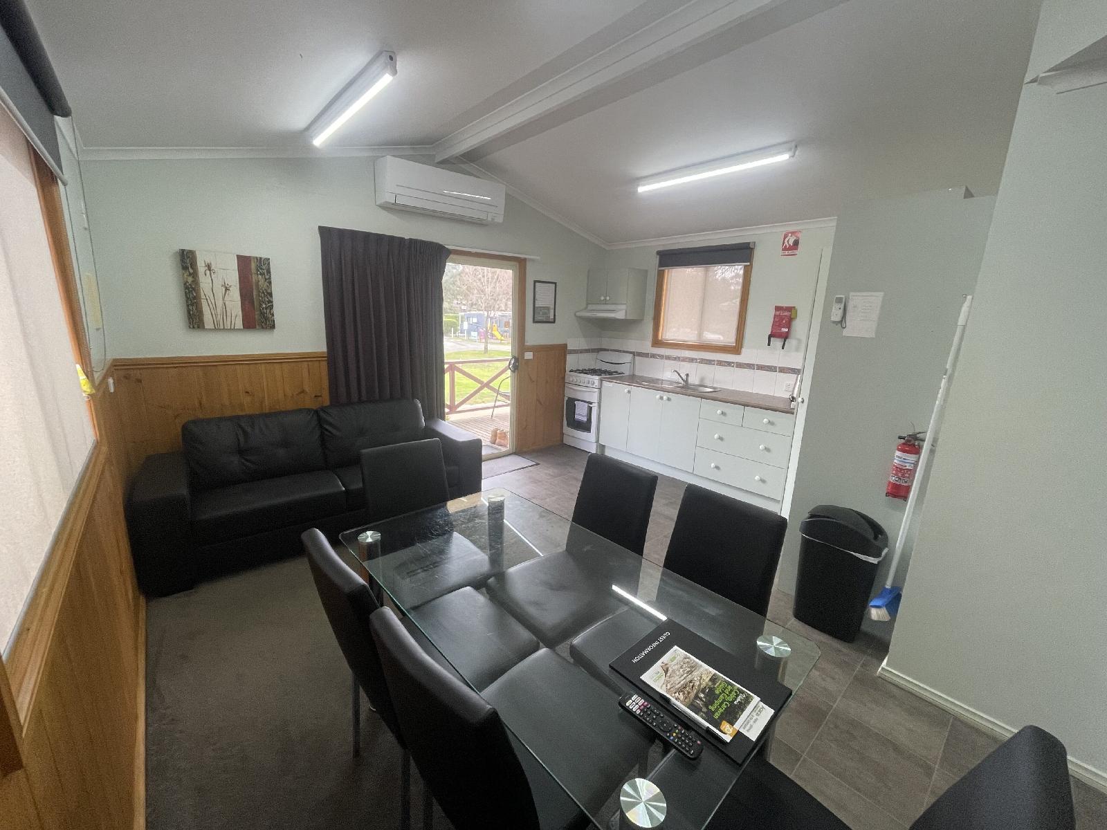 Acacia Caravan Park