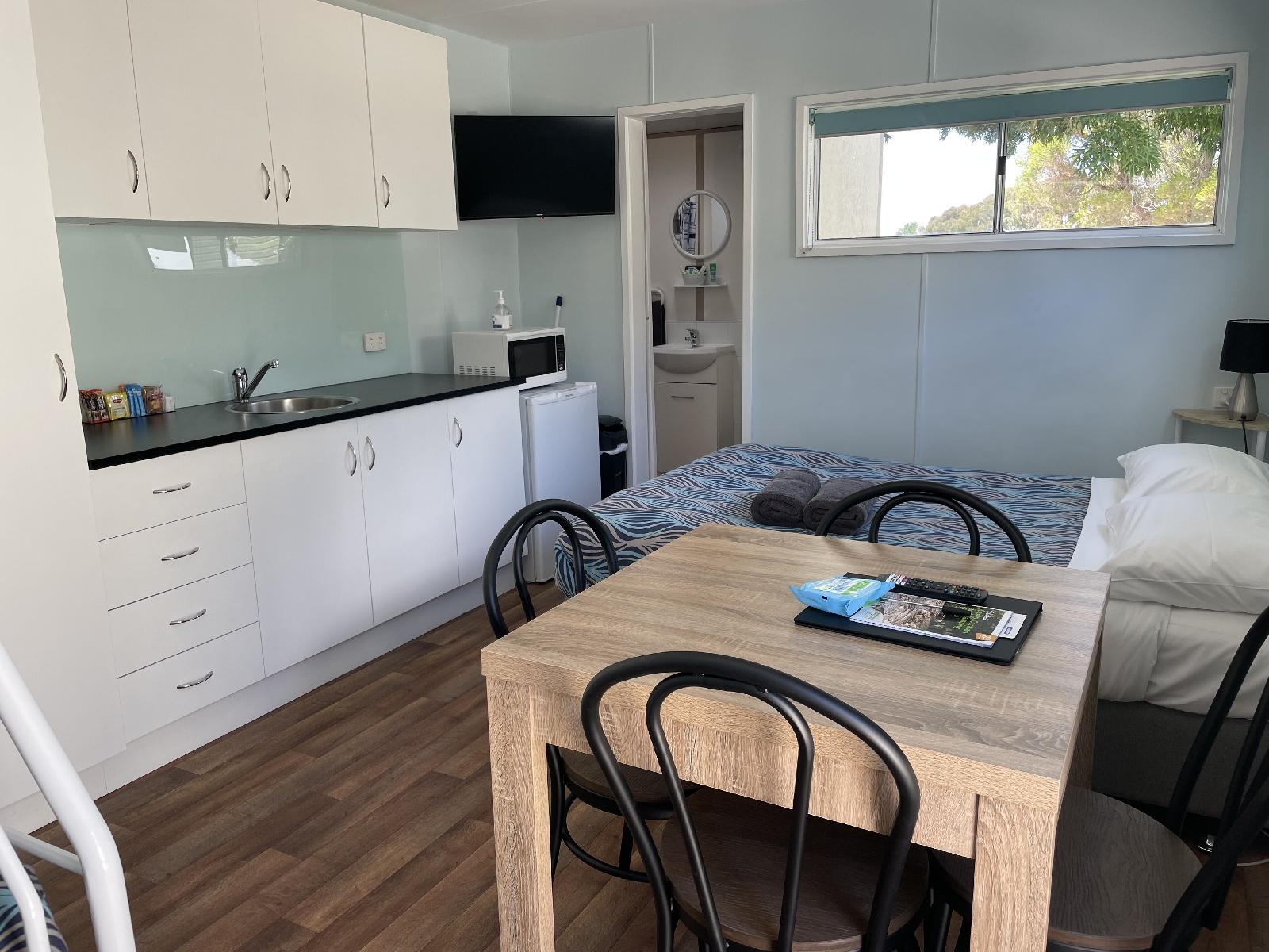 Acacia Caravan Park