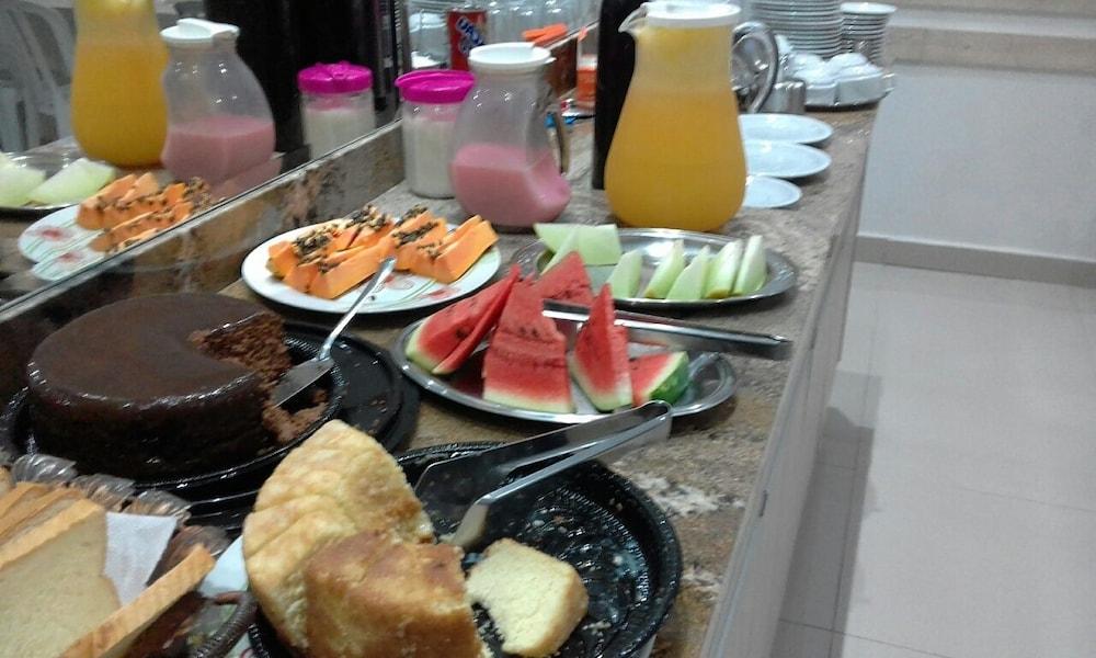Rocha's Hotel