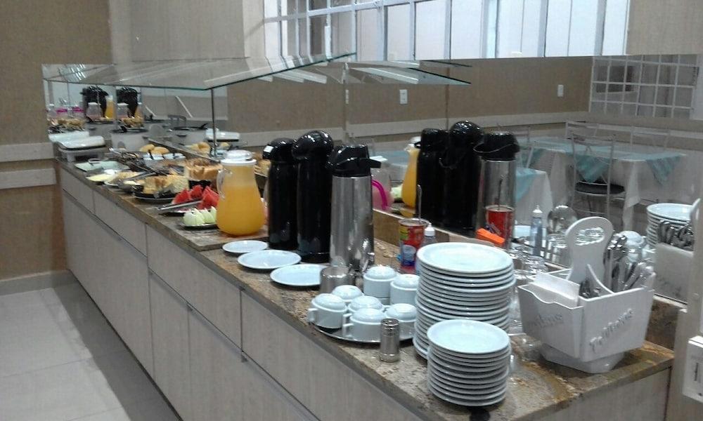 Rocha's Hotel