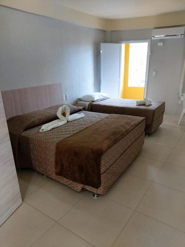 Lebanon Praia Hotel
