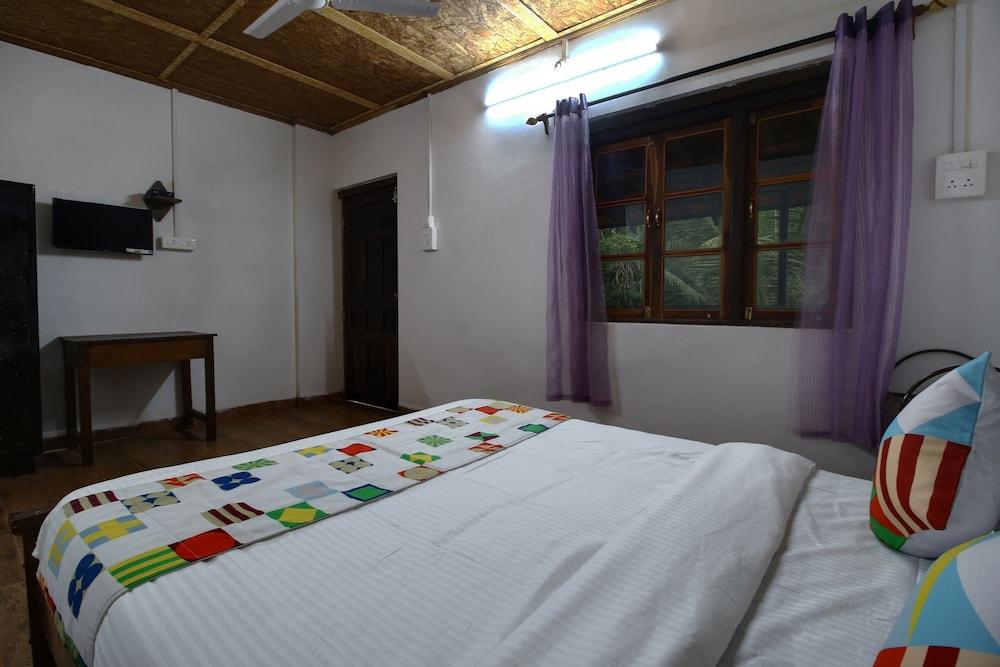 OYO 23417 Elegant Studio