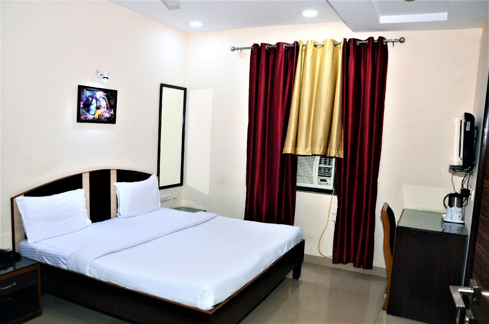 Hotel Pradeep Palace