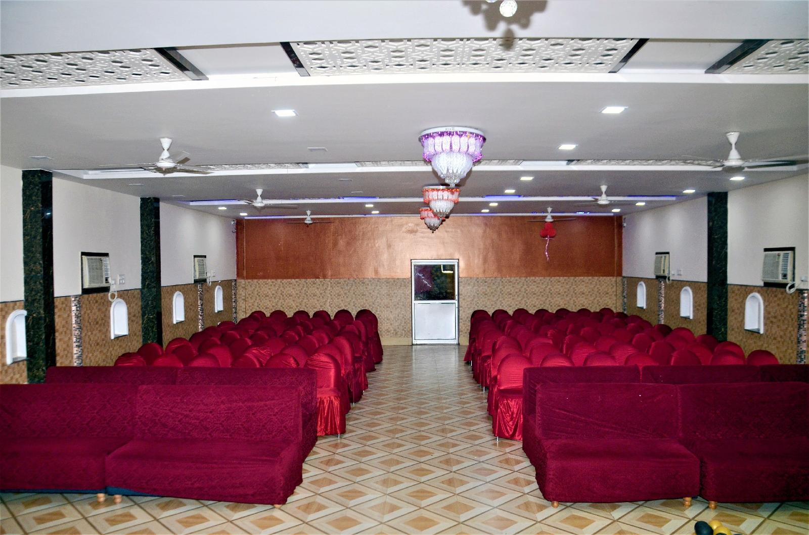 Hotel Pradeep Palace