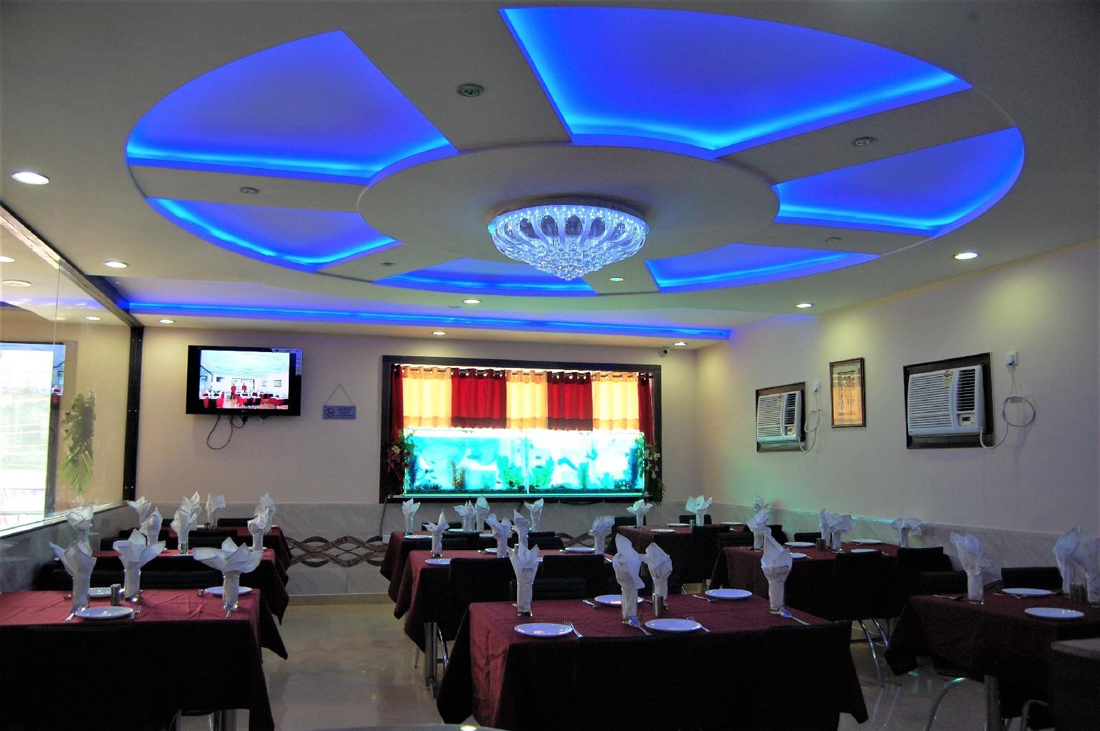 Hotel Pradeep Palace