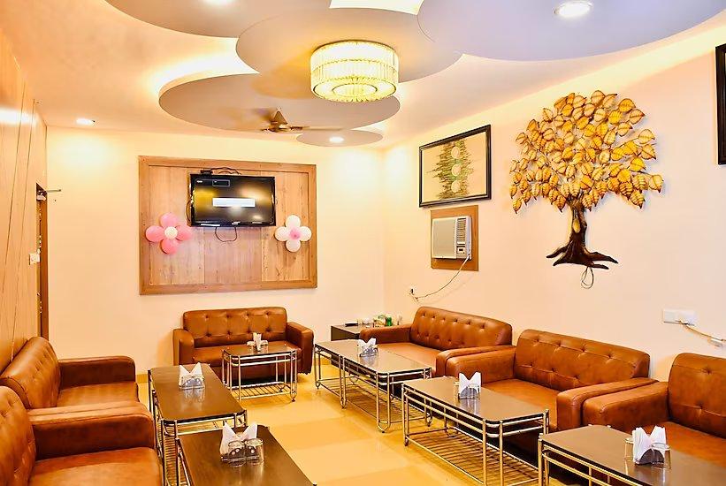 Hotel Pradeep Palace