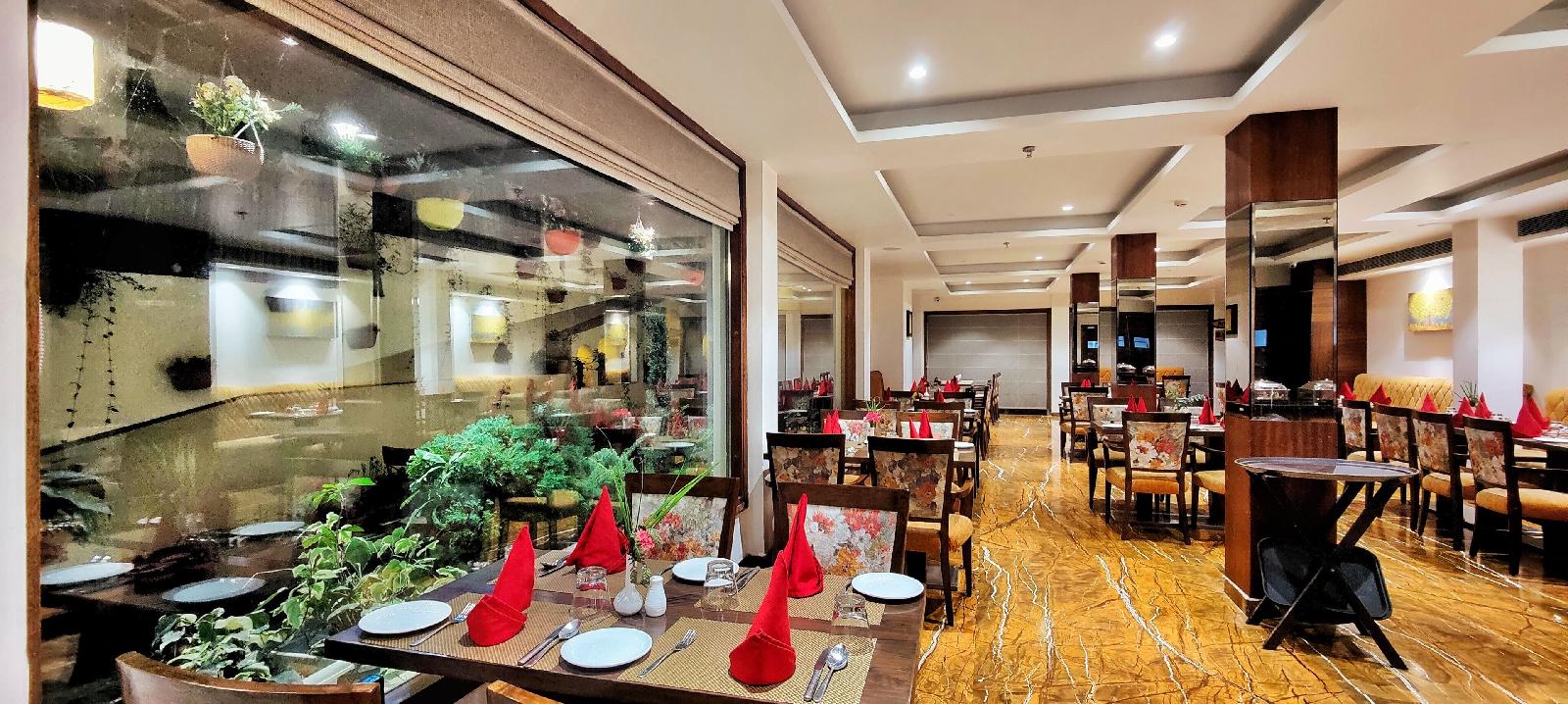 Hotel Cardinal Royale Retreat