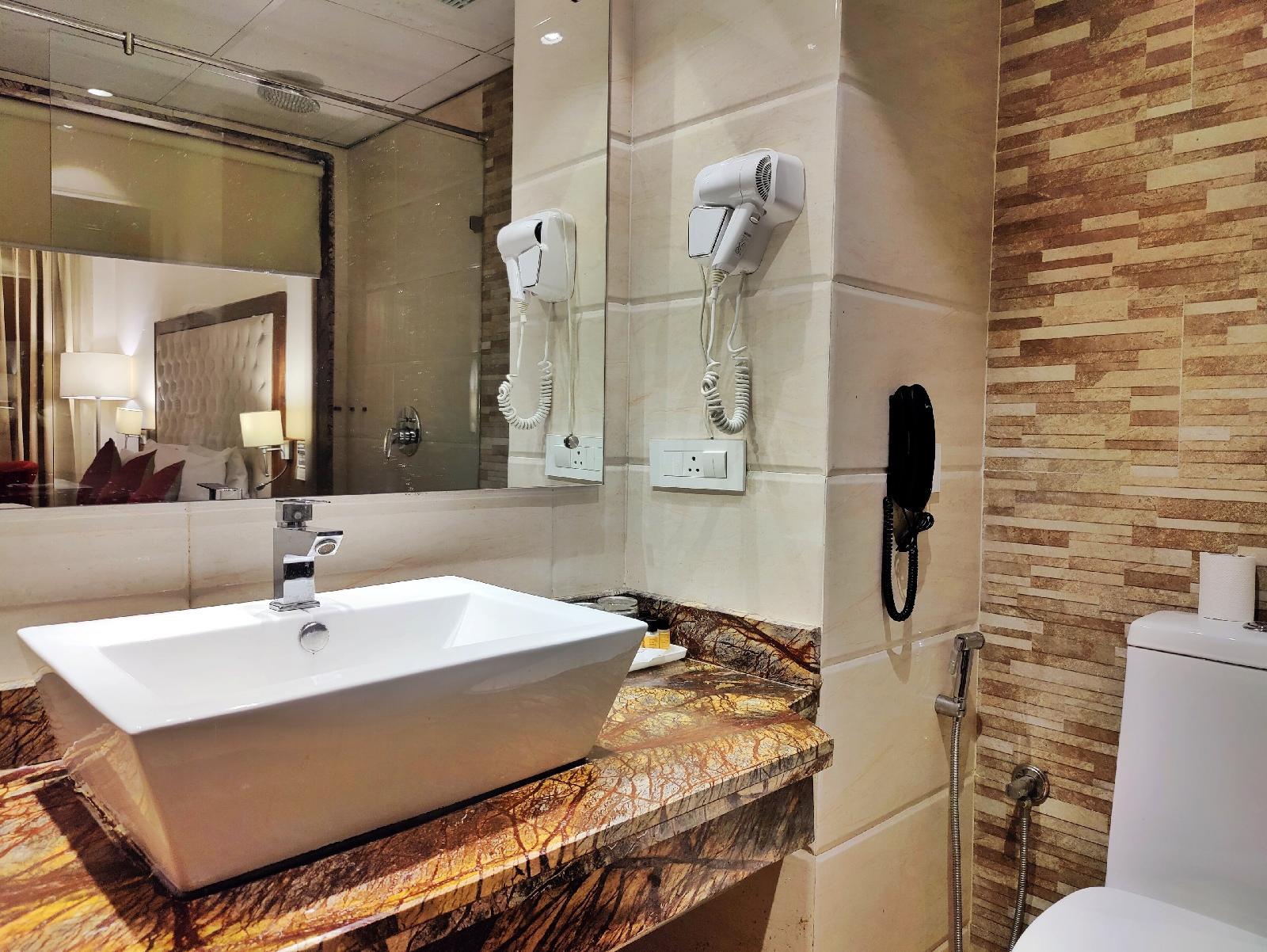 Hotel Cardinal Royale Retreat