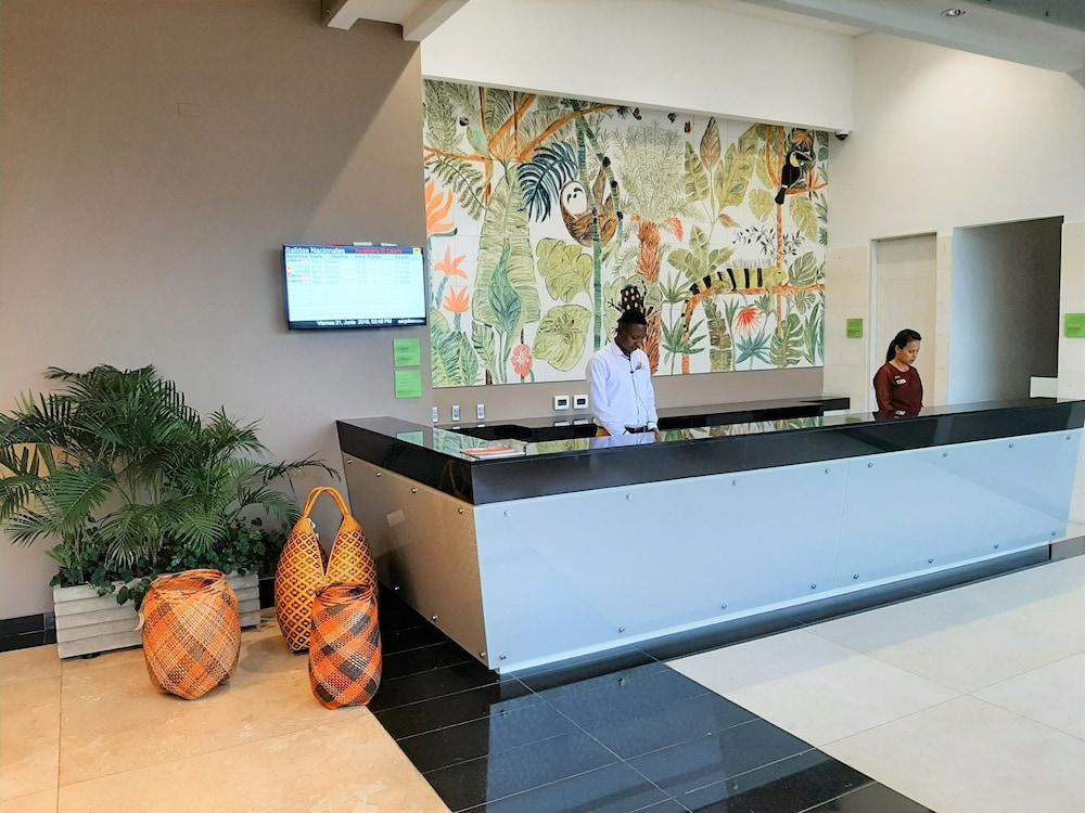 Mia Hotel
