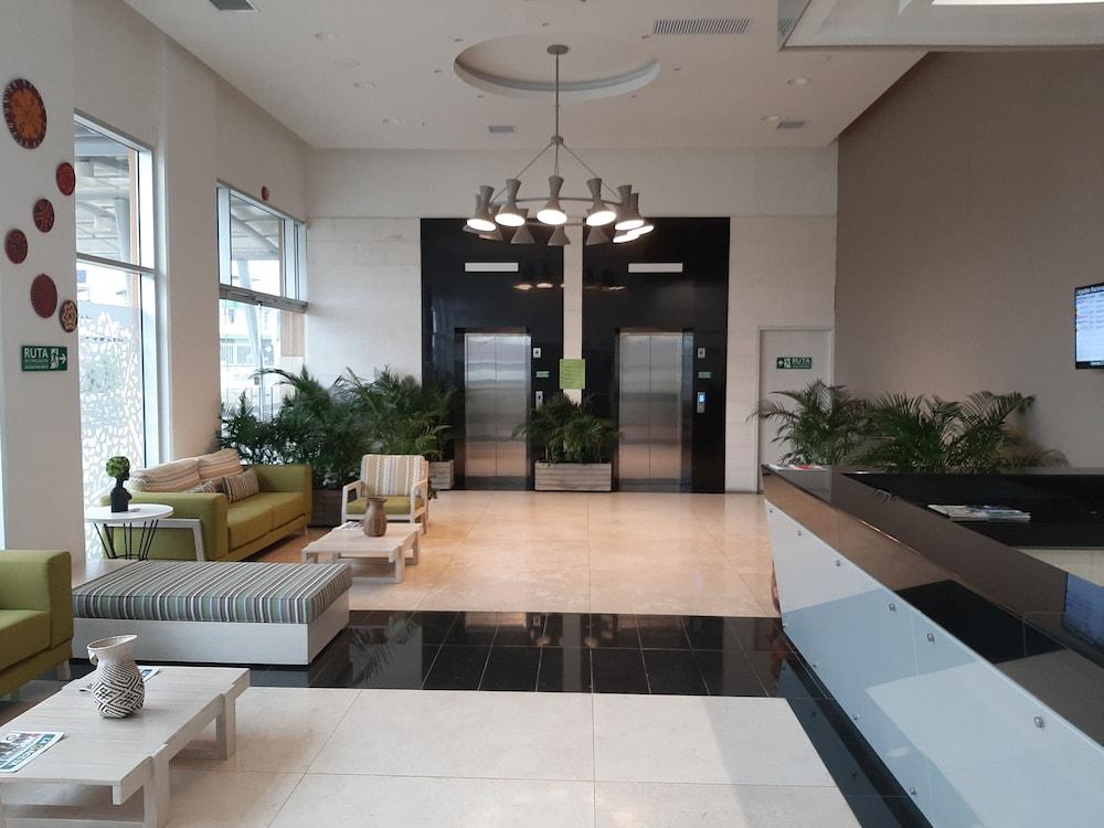 Mia Hotel