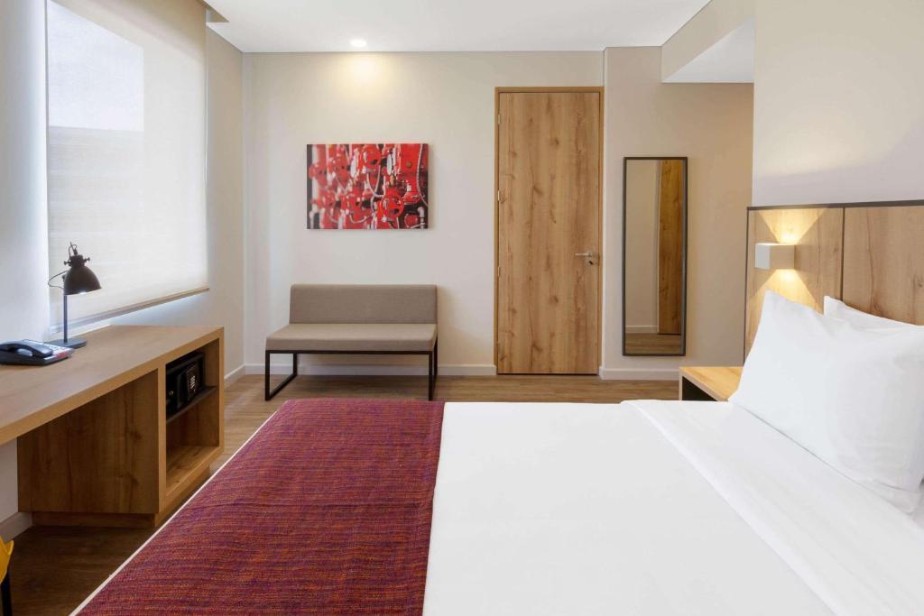 Ramada Encore by Wyndham Bogota Zona Franca