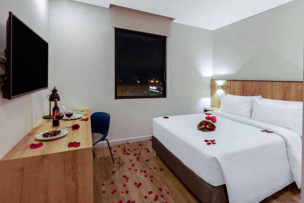 Ramada Encore by Wyndham Bogota Zona Franca