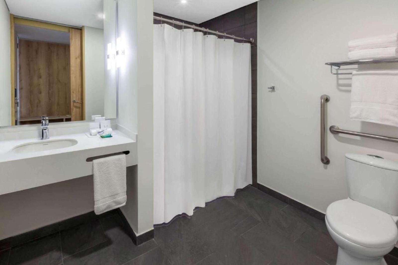 Ramada Encore by Wyndham Bogota Zona Franca
