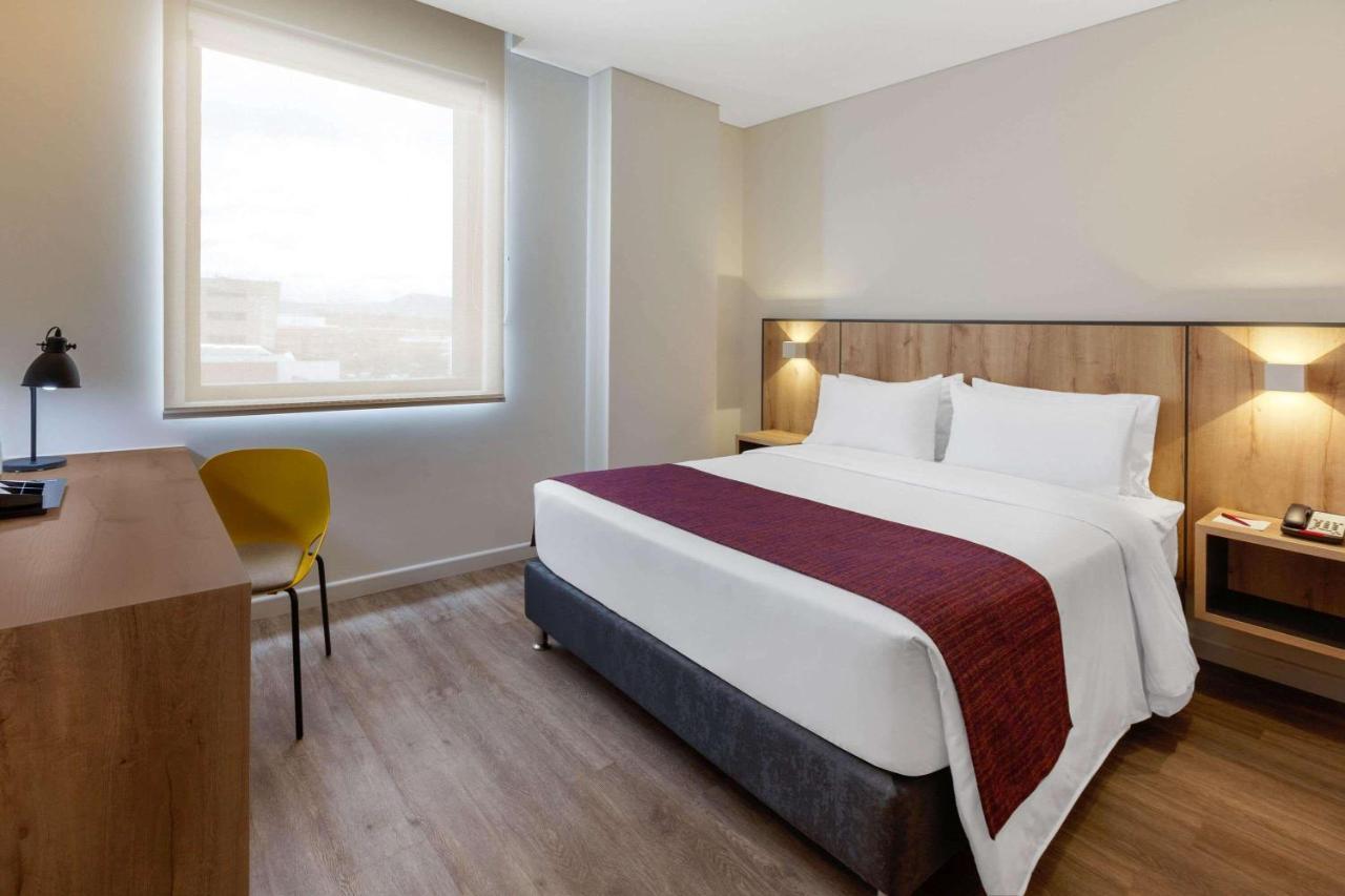 Ramada Encore by Wyndham Bogota Zona Franca