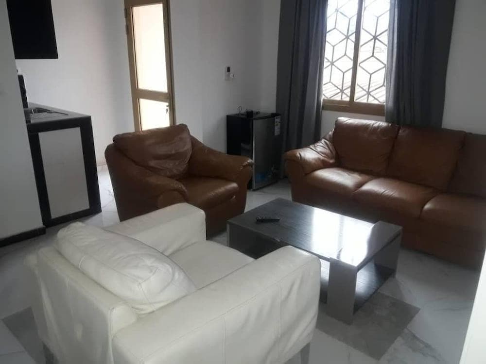 La Couronne RW Hotel & Suites