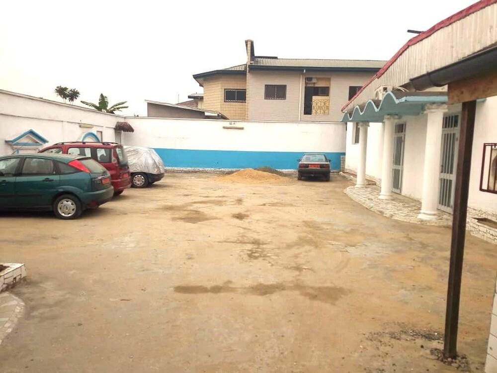 Hotel Mboa