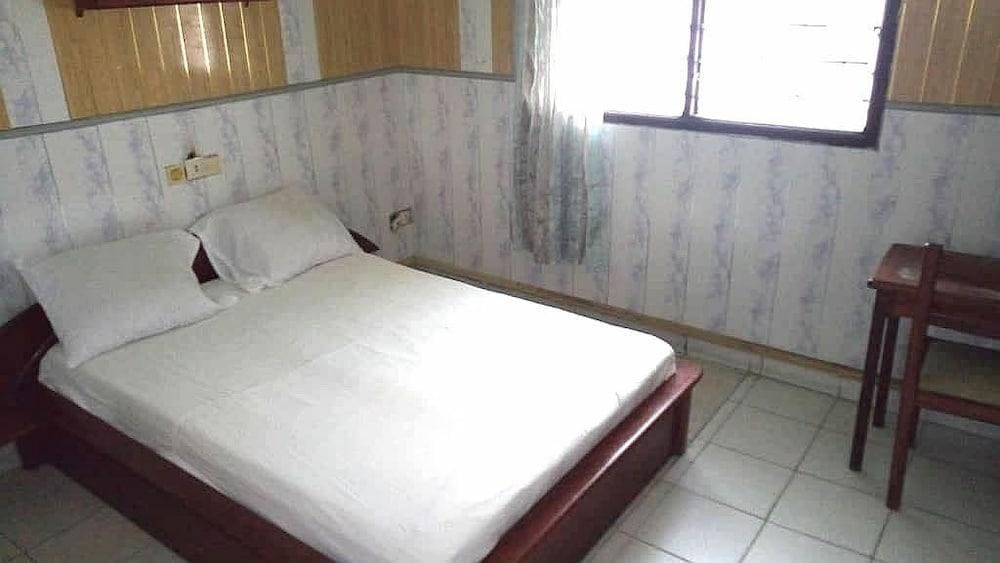Hotel Mboa