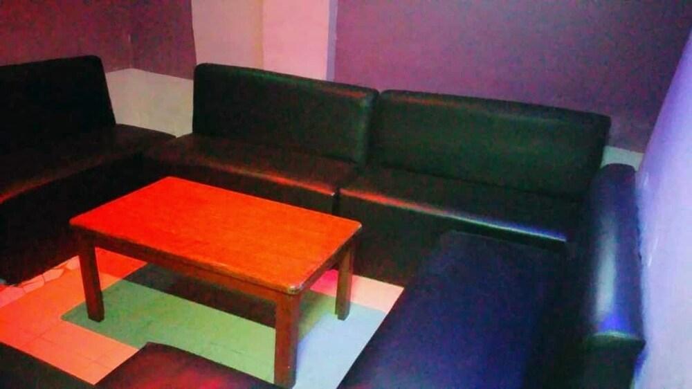 Hotel Mboa