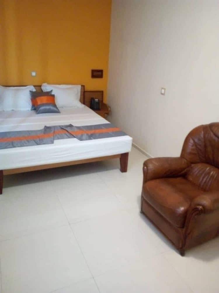 Premium Hotel