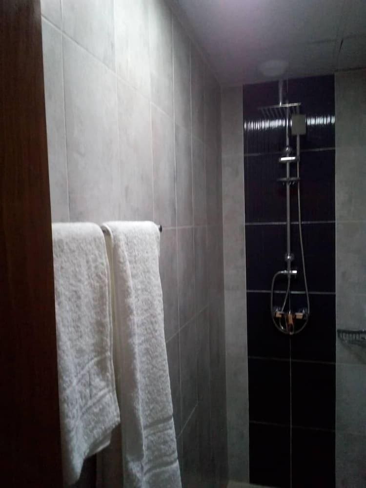 Premium Hotel